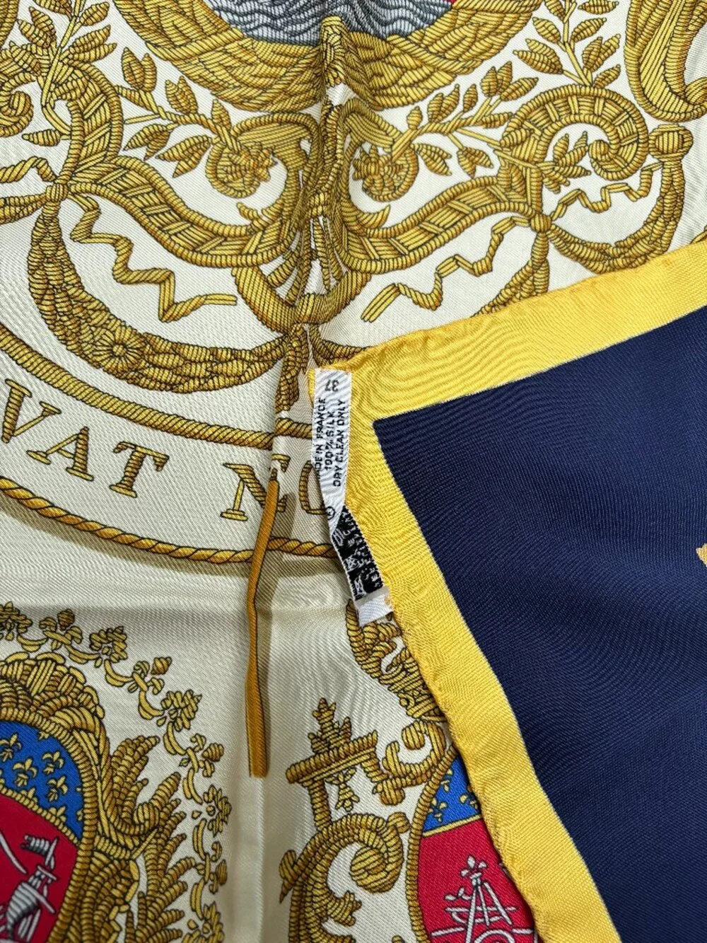 Authentic HERMES Carre 90 Scarf 